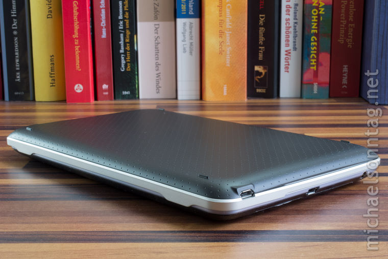 Kabellose Bluetooth Tastatur für Google Nexus 7 - Zusammengeklappt
